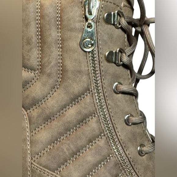 GBG by Guess Arisa Lug Sole Combat Boots 10M - Picture 6 of 9
